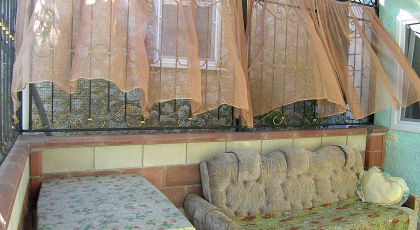 Гостиница Гостевой Дом на Гвардейской Алушта